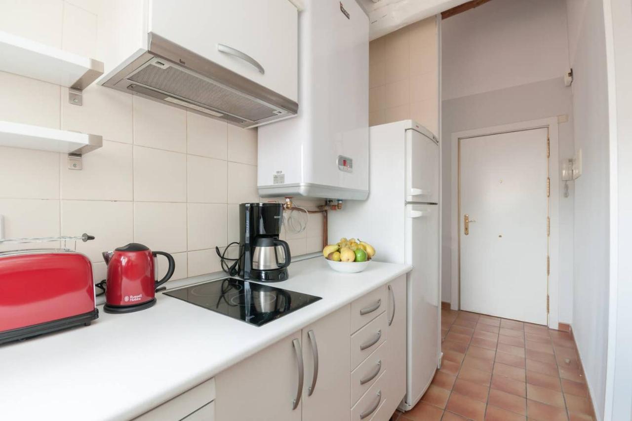 Cozy One-Bedroom Penthhouse La Latina มาดริด ภายนอก รูปภาพ
