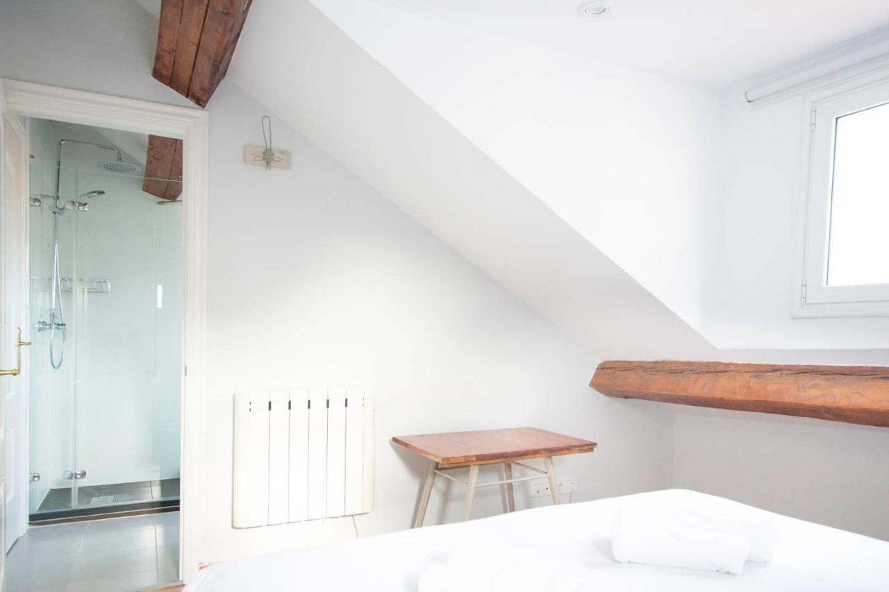 Cozy One-Bedroom Penthhouse La Latina มาดริด ภายนอก รูปภาพ