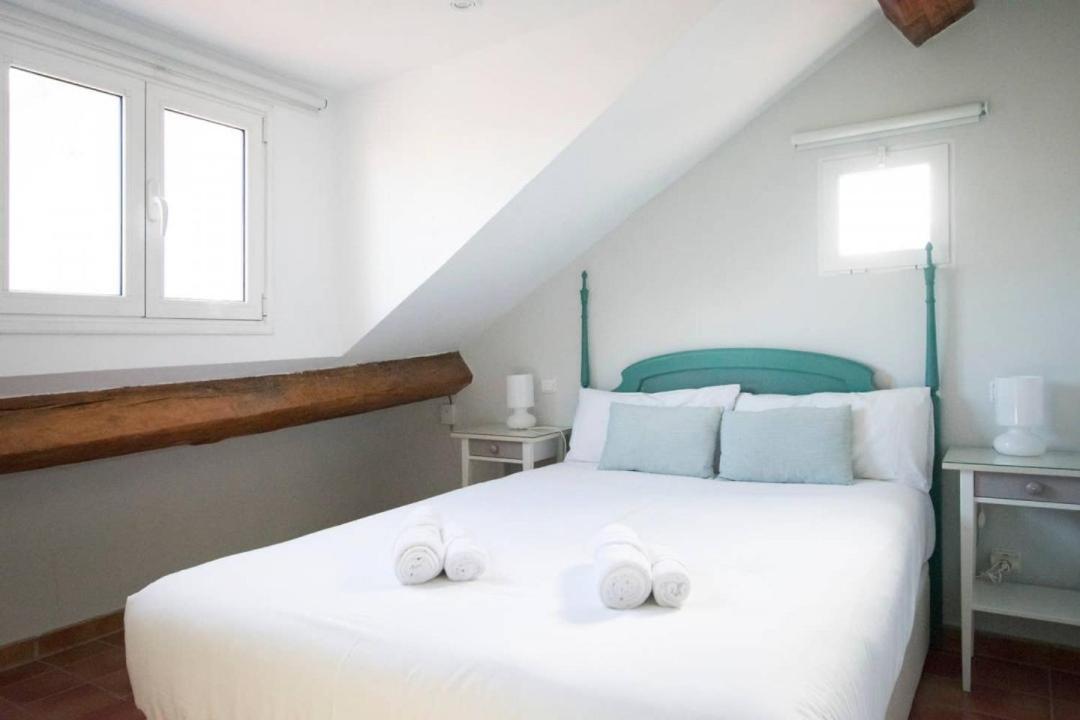 Cozy One-Bedroom Penthhouse La Latina มาดริด ภายนอก รูปภาพ